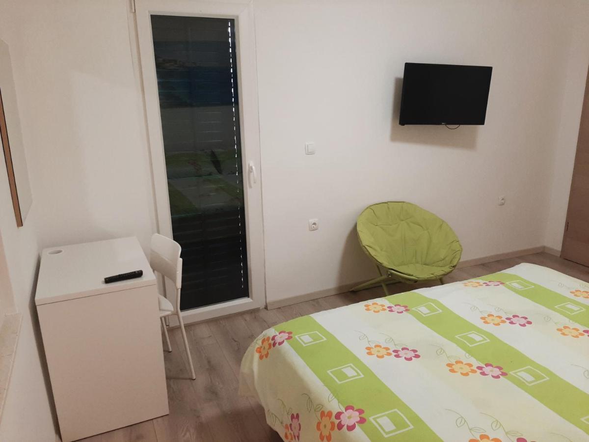 Apartman Maslina Pisak Kültér fotó