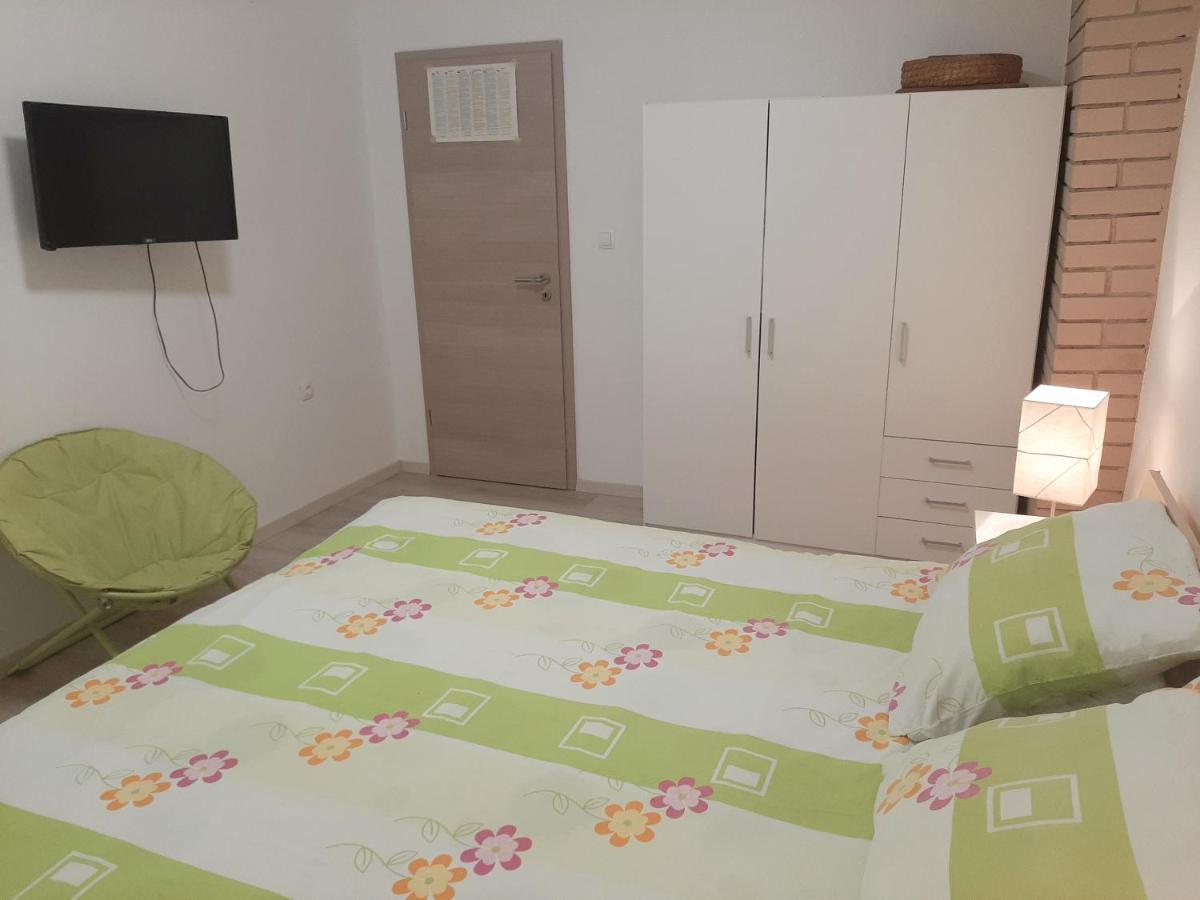 Apartman Maslina Pisak Kültér fotó