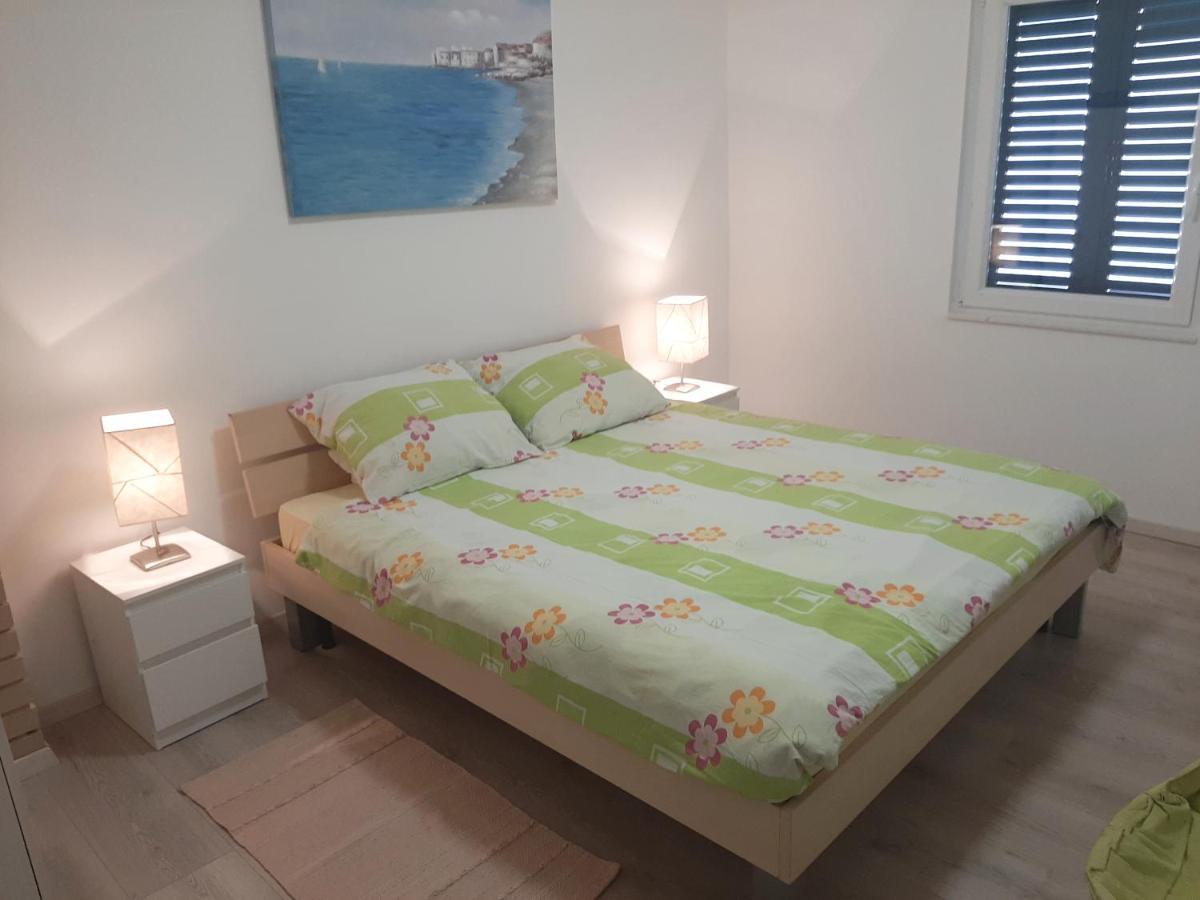 Apartman Maslina Pisak Kültér fotó